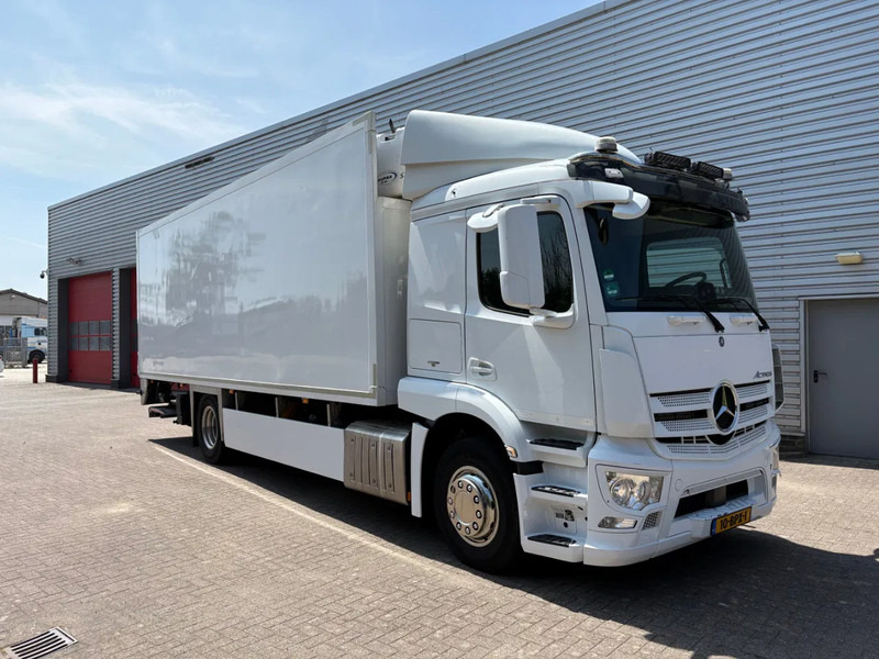 Mercedes-Benz Actros 1836 / SUPRA 950 KOELING / SLEEPCAB / LAADKLEP 2 TON / APK - TUV OKTOBER 2025 / - شاحنة الفريزر: صورة 1 Mercedes-Benz Actros 1836 / SUPRA 950 KOELING / SLEEPCAB / LAADKLEP 2 TON / APK - TUV OKTOBER 2025 / - شاحنة الفريزر: صورة 1