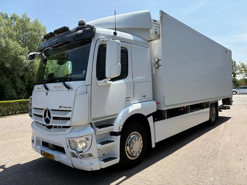Mercedes-Benz Actros 1836 / SUPRA 950 KOELING / SLEEPCAB / LAADKLEP 2 TON / APK - TUV OKTOBER 2025 / - شاحنة الفريزر: صورة 2 Mercedes-Benz Actros 1836 / SUPRA 950 KOELING / SLEEPCAB / LAADKLEP 2 TON / APK - TUV OKTOBER 2025 / - شاحنة الفريزر: صورة 2