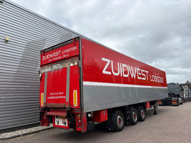Schmitz Cargobull SKO 24 / SAV ASSEN / DHOLLANDIA 3000 kg / CARRIER MAXIMA 1300 / 1x stuuras / APK - TUV SEPTEMBER 2026 / - نصف مقطورة مُبرِّدة: صورة 4 Schmitz Cargobull SKO 24 / SAV ASSEN / DHOLLANDIA 3000 kg / CARRIER MAXIMA 1300 / 1x stuuras / APK - TUV SEPTEMBER 2026 / - نصف مقطورة مُبرِّدة: صورة 4