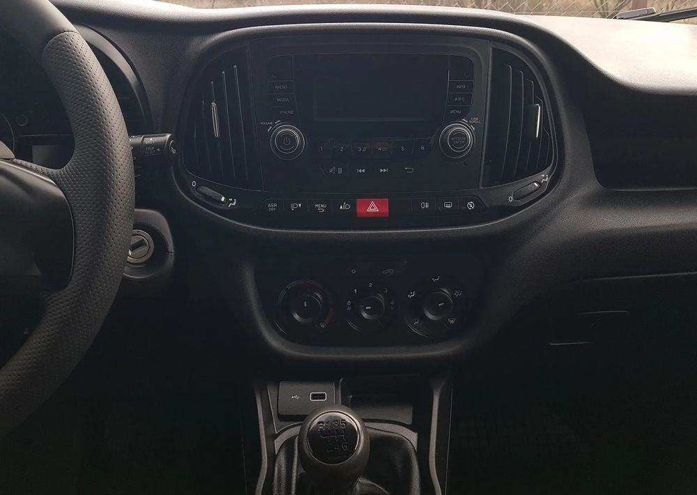 سيارة Fiat Doblo 1.6 Multijet 16V Easy: صورة 10