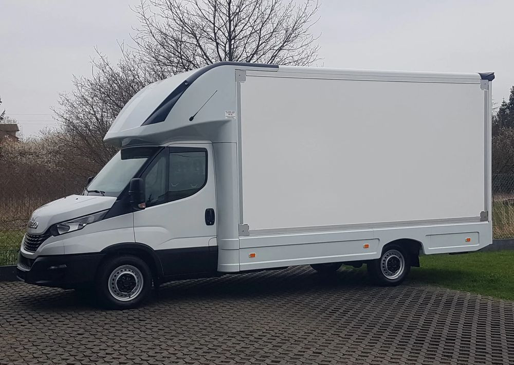 Iveco DAILY KONTENER NISKOPODŁOGOWY 4,43x2,23x2,42 SKLEP BAR FOODTRUCK KAMPER KLIMA - شاحنة مغلقة الصندوق: صورة 2 Iveco DAILY KONTENER NISKOPODŁOGOWY 4,43x2,23x2,42 SKLEP BAR FOODTRUCK KAMPER KLIMA - شاحنة مغلقة الصندوق: صورة 2