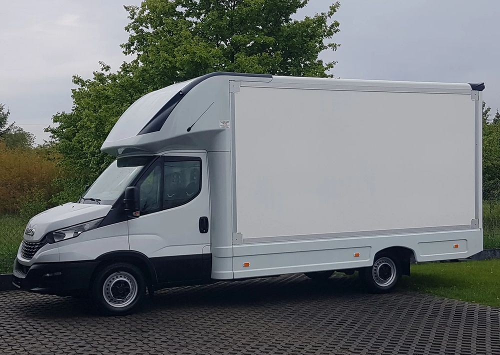 Iveco DAILY KONTENER NISKOPODŁOGOWY 4,43x2,23x2,42 SKLEP BAR FOODTRUCK KAMPER KLIMA - شاحنة مغلقة الصندوق: صورة 2 Iveco DAILY KONTENER NISKOPODŁOGOWY 4,43x2,23x2,42 SKLEP BAR FOODTRUCK KAMPER KLIMA - شاحنة مغلقة الصندوق: صورة 2