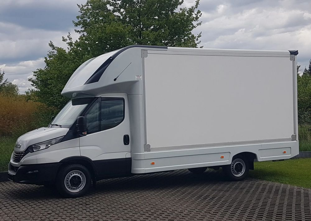 Iveco DAILY KONTENER NISKOPODŁOGOWY 4,43x2,23x2,42 SKLEP FOODTRUCK BAR KLIMA KONIOWÓZ KAMPER - شاحنة مغلقة الصندوق: صورة 2 Iveco DAILY KONTENER NISKOPODŁOGOWY 4,43x2,23x2,42 SKLEP FOODTRUCK BAR KLIMA KONIOWÓZ KAMPER - شاحنة مغلقة الصندوق: صورة 2