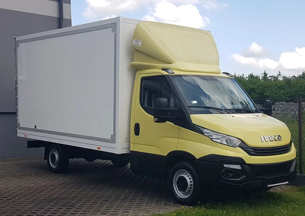 Iveco Daily 8EP KONTENER 4,14x2,21x2,20 KLIMA MANUAL KRAJOWY DMC 3500KG - شاحنة مغلقة الصندوق: صورة 1 Iveco Daily 8EP KONTENER 4,14x2,21x2,20 KLIMA MANUAL KRAJOWY DMC 3500KG - شاحنة مغلقة الصندوق: صورة 1