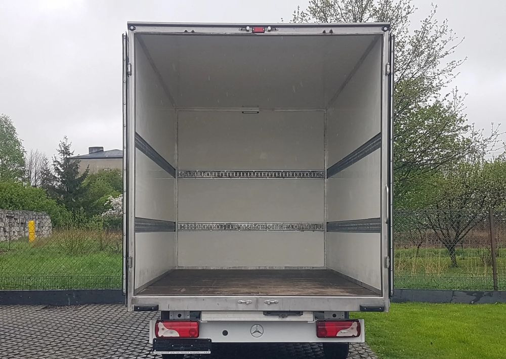 Mercedes-Benz Sprinter KONTENER 8EP 4,11x2,15x2,30 KLIMA 314 CDI MANUAL KRAJOWY AC - شاحنة مغلقة الصندوق: صورة 5 Mercedes-Benz Sprinter KONTENER 8EP 4,11x2,15x2,30 KLIMA 314 CDI MANUAL KRAJOWY AC - شاحنة مغلقة الصندوق: صورة 5