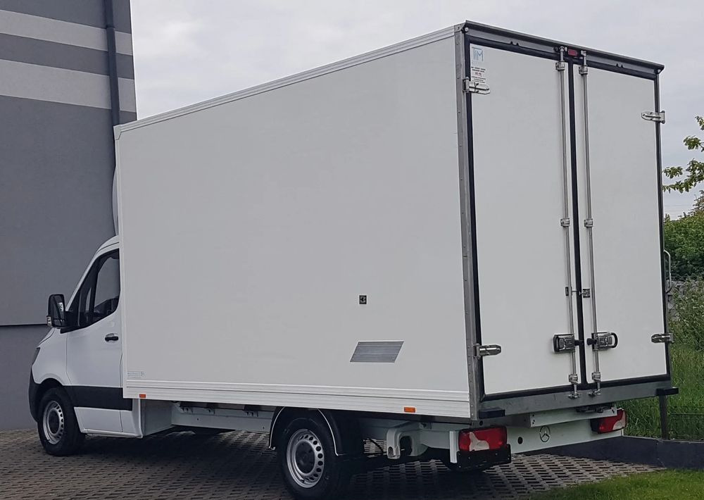Mercedes-Benz Sprinter KONTENER 8EP 4,12x2,15x2,30 KLIMA 314 CDI MANUAL KRAJOWY AC - شاحنة مغلقة الصندوق: صورة 3 Mercedes-Benz Sprinter KONTENER 8EP 4,12x2,15x2,30 KLIMA 314 CDI MANUAL KRAJOWY AC - شاحنة مغلقة الصندوق: صورة 3