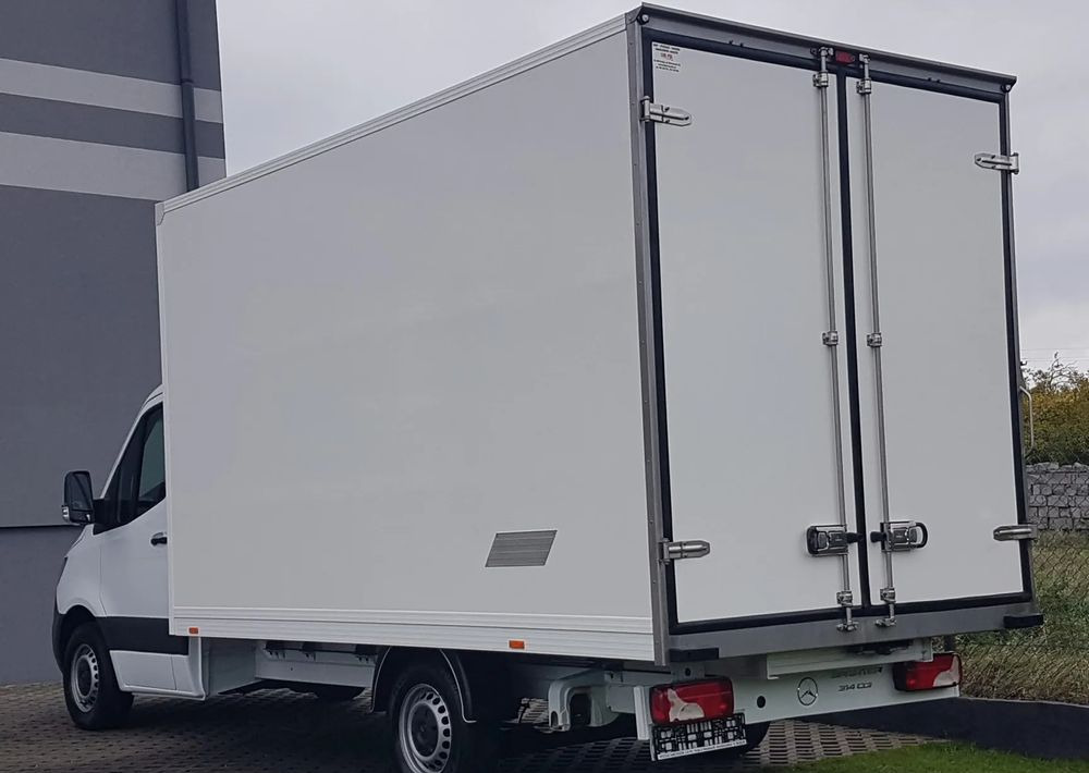 Mercedes-Benz Sprinter KONTENER 8EP 4,13x2,17x2,30 KLIMA 314 CDI MANUAL KRAJOWY - شاحنة مغلقة الصندوق: صورة 3 Mercedes-Benz Sprinter KONTENER 8EP 4,13x2,17x2,30 KLIMA 314 CDI MANUAL KRAJOWY - شاحنة مغلقة الصندوق: صورة 3