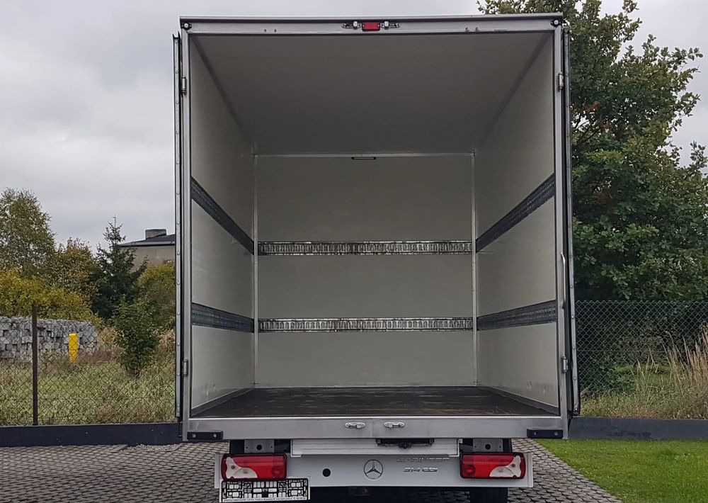 Mercedes-Benz Sprinter KONTENER 8EP 4,13x2,17x2,30 KLIMA 314 CDI MANUAL KRAJOWY - شاحنة مغلقة الصندوق: صورة 5 Mercedes-Benz Sprinter KONTENER 8EP 4,13x2,17x2,30 KLIMA 314 CDI MANUAL KRAJOWY - شاحنة مغلقة الصندوق: صورة 5