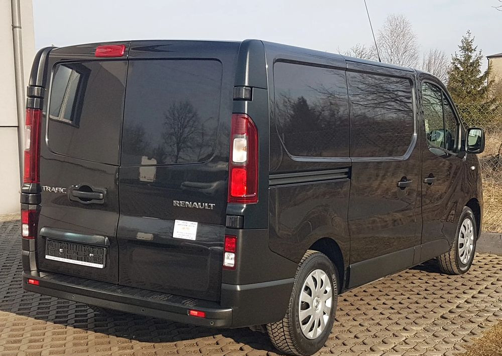 Renault TRAFIC KLIMA TEMPOMAT 1,6 DCI 145 BLASZAK VAN FURGON KRAJOWY L1H1 - فان المدمجة: صورة 4 Renault TRAFIC KLIMA TEMPOMAT 1,6 DCI 145 BLASZAK VAN FURGON KRAJOWY L1H1 - فان المدمجة: صورة 4