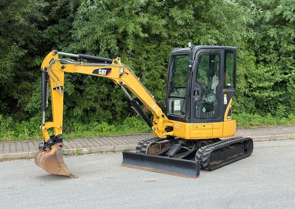 Caterpillar Minikoparka * CAT 303.5 E CR * Sprowadzona ! * Bardzo Dobry Stan * Minikoparka - حفار زحاف: صورة 1 Caterpillar Minikoparka * CAT 303.5 E CR * Sprowadzona ! * Bardzo Dobry Stan * Minikoparka - حفار زحاف: صورة 1