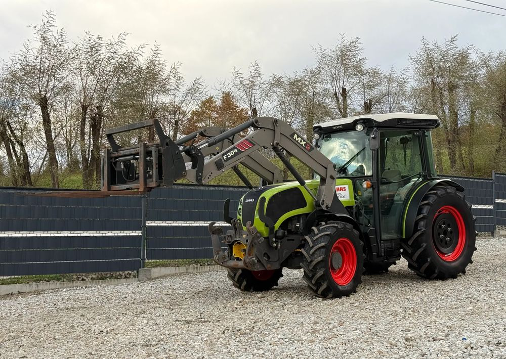 Claas * 240 F NEXOS CLAAS * 4x4 * Sadowniczy * Tur MX F304 * TUZ * Wałek WOM* Ciągnik * Traktor * - جرار: صورة 1 Claas * 240 F NEXOS CLAAS * 4x4 * Sadowniczy * Tur MX F304 * TUZ * Wałek WOM* Ciągnik * Traktor * - جرار: صورة 1