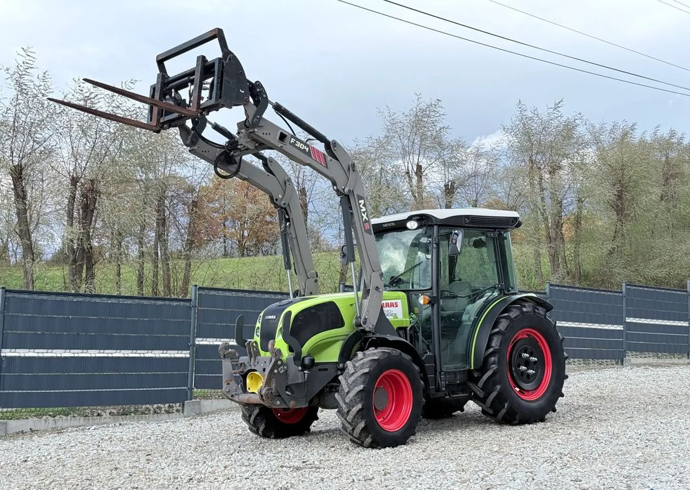 Claas * Ciągnik Traktor CLAAS 240 F NEXOS * 4x4 * Sadowniczy * Tur MX F304 * TUZ * Wałek WOM - جرار: صورة 2 Claas * Ciągnik Traktor CLAAS 240 F NEXOS * 4x4 * Sadowniczy * Tur MX F304 * TUZ * Wałek WOM - جرار: صورة 2