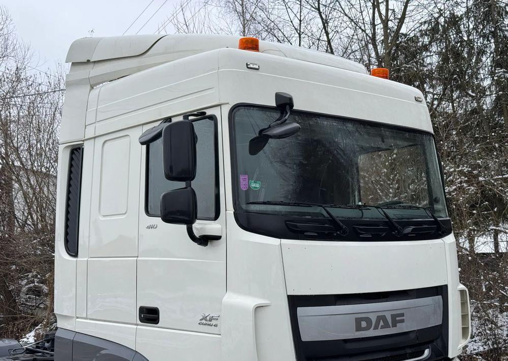 DAF * DAF XF 106 * SPROWADZONY * SUPER STAN CIĄGNIK SIODŁOWY Euro 6 - وحدة جر: صورة 5 DAF * DAF XF 106 * SPROWADZONY * SUPER STAN CIĄGNIK SIODŁOWY Euro 6 - وحدة جر: صورة 5