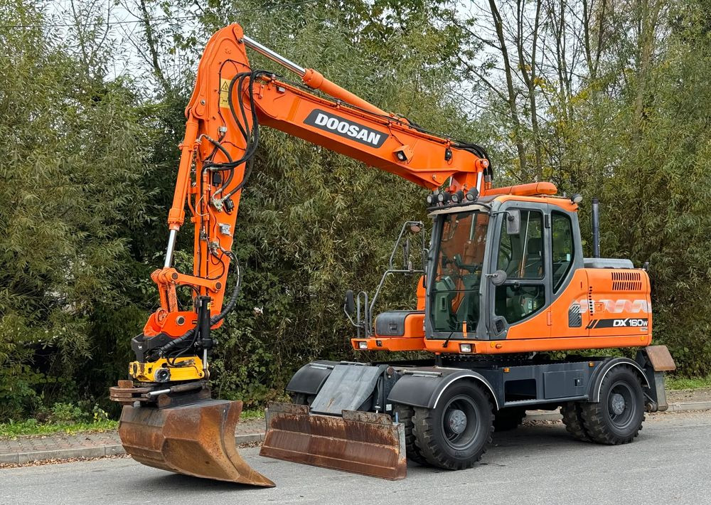 Doosan * DOOSAN DX160W *ROTOTILT* GPS 2D Leica * Sprowadzona * Stan Perfekcyjny * Koparka Kołowa * - حفارة دولاب: صورة 1 Doosan * DOOSAN DX160W *ROTOTILT* GPS 2D Leica * Sprowadzona * Stan Perfekcyjny * Koparka Kołowa * - حفارة دولاب: صورة 1