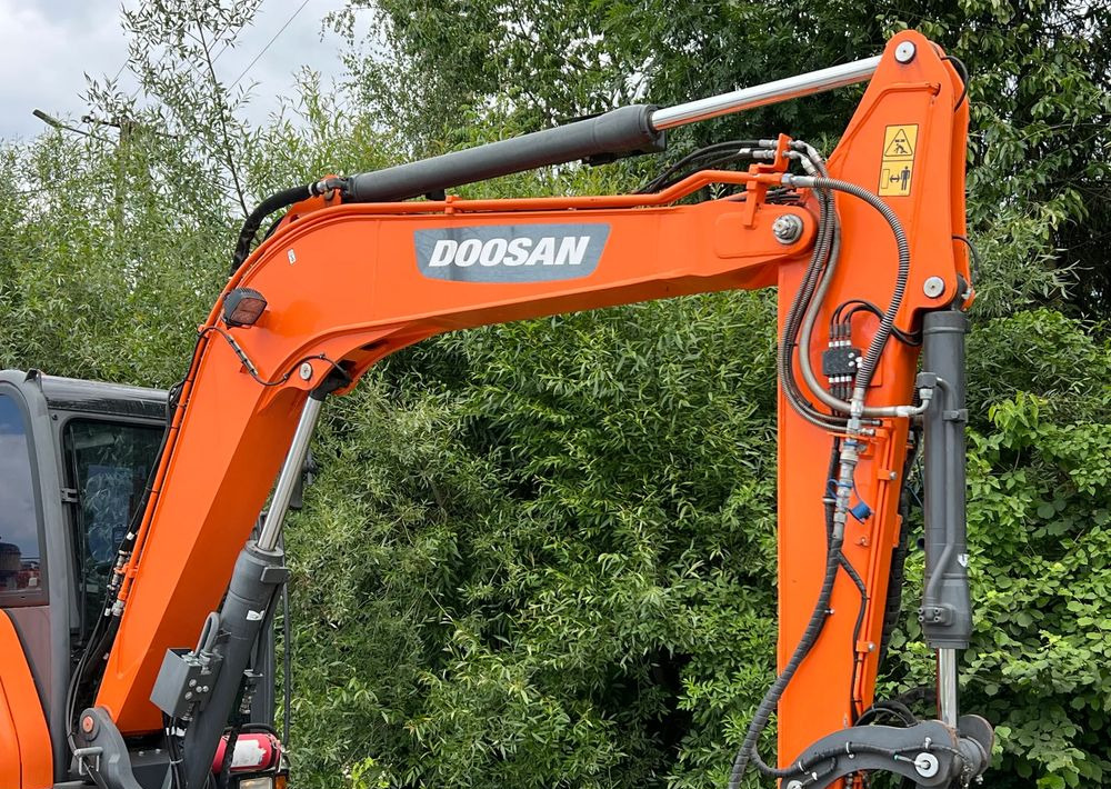 Doosan DOOSAN DX57W *ROTOTILT* 2200 Motogodzin JAK NOWA KOPARKA KOŁOWA STAN PERFEKCYJNY SPROWADZONA - حفارة دولاب: صورة 4 Doosan DOOSAN DX57W *ROTOTILT* 2200 Motogodzin JAK NOWA KOPARKA KOŁOWA STAN PERFEKCYJNY SPROWADZONA - حفارة دولاب: صورة 4