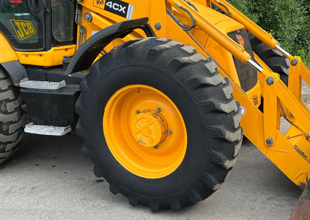 JCB *Koparko Ładowarka* JCB 4CX SPROWADZONA Bardzo Dobry Stan - جرافة حفار: صورة 4 JCB *Koparko Ładowarka* JCB 4CX SPROWADZONA Bardzo Dobry Stan - جرافة حفار: صورة 4