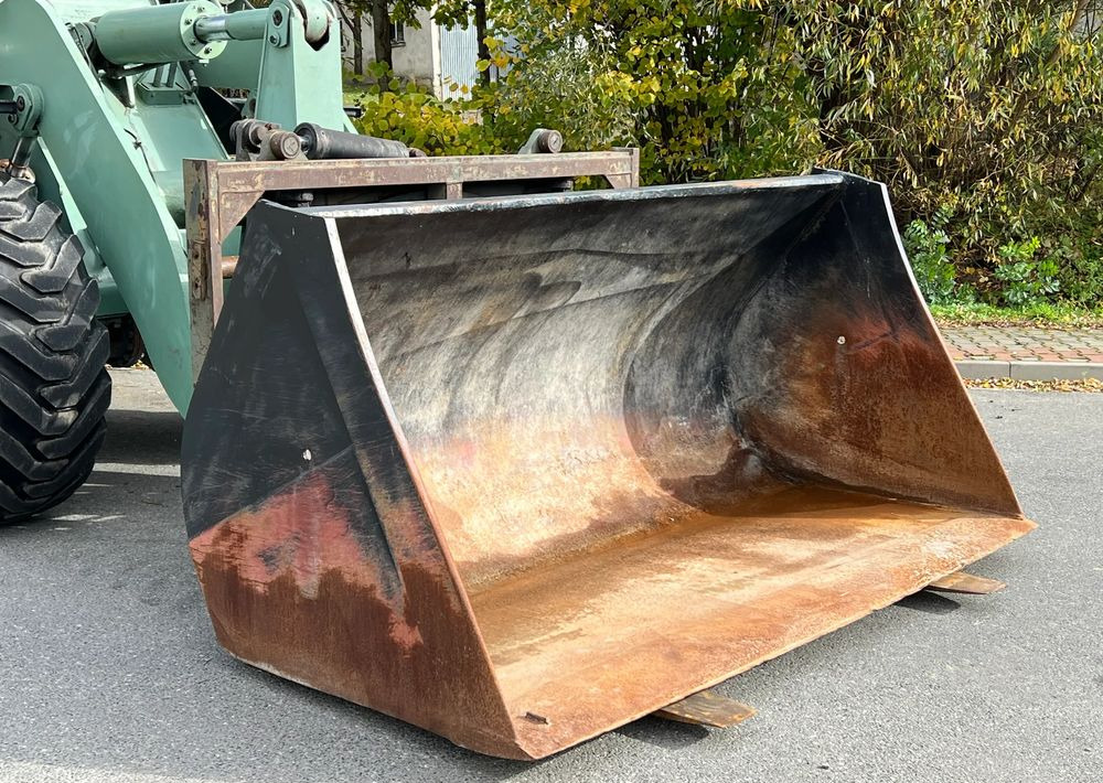 Komatsu Ładowarka KOMATSU 540 EX- Widły Łyżka Bardzo Dobry Stan ( CAT JCB Liebherr ) - اللودر بعجل: صورة 4 Komatsu Ładowarka KOMATSU 540 EX- Widły Łyżka Bardzo Dobry Stan ( CAT JCB Liebherr ) - اللودر بعجل: صورة 4