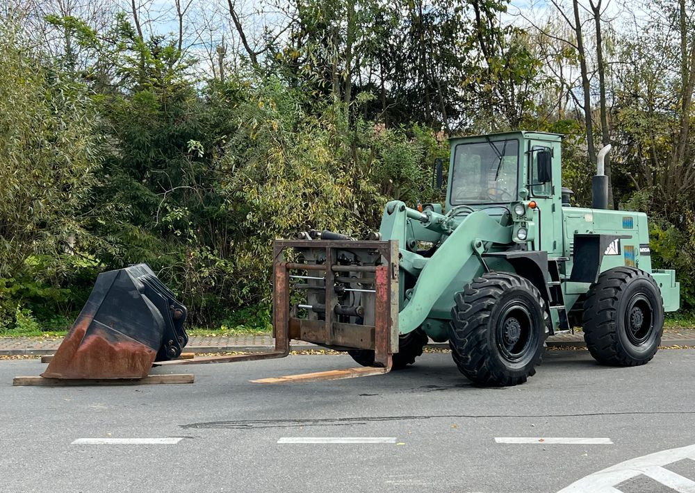 Komatsu Ładowarka KOMATSU 540 EX- Widły Łyżka Bardzo Dobry Stan ( CAT JCB Liebherr ) - اللودر بعجل: صورة 2 Komatsu Ładowarka KOMATSU 540 EX- Widły Łyżka Bardzo Dobry Stan ( CAT JCB Liebherr ) - اللودر بعجل: صورة 2
