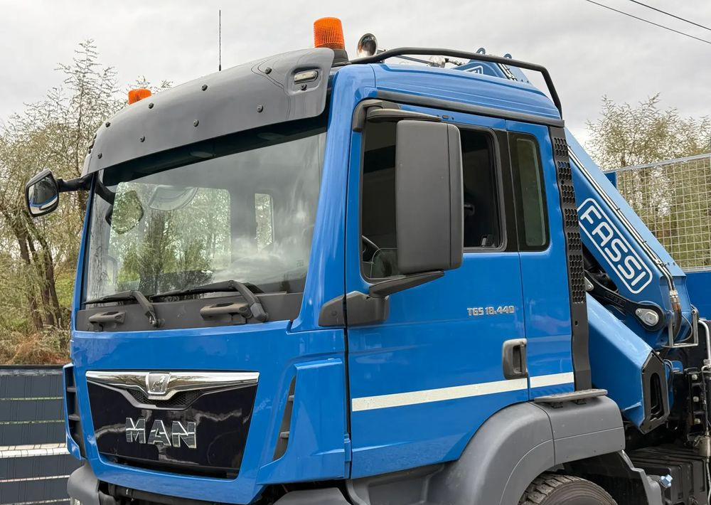 MAN * MAN 18.440 TGS * 4x4 * HDS Fassi F215 * Sprowadzony * 95 000 KM ! * Stan Jak Nowy - شاحنات مسطحة, شاحنة كرين: صورة 4 MAN * MAN 18.440 TGS * 4x4 * HDS Fassi F215 * Sprowadzony * 95 000 KM ! * Stan Jak Nowy - شاحنات مسطحة, شاحنة كرين: صورة 4
