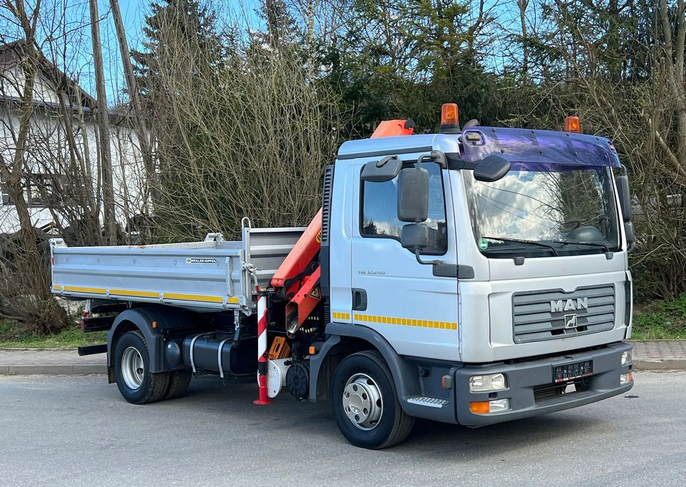 MAN MAN TGL 12-240 Kiper Wywrotka 4x2 Kran PALFINGER PK 12500 BARDZO DOBRY STAN - شاحنة قلاب: صورة 2 MAN MAN TGL 12-240 Kiper Wywrotka 4x2 Kran PALFINGER PK 12500 BARDZO DOBRY STAN - شاحنة قلاب: صورة 2