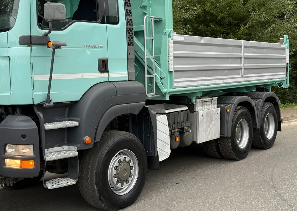 شاحنة قلاب MAN * TGA 26.410 MAN * Kiper / Wywrotka * 6x6 * Sprowadzona * Bordmatik x2 * Bardzo Dobry Stan: صورة 6 شاحنة قلاب MAN * TGA 26.410 MAN * Kiper / Wywrotka * 6x6 * Sprowadzona * Bordmatik x2 * Bardzo Dobry Stan: صورة 6