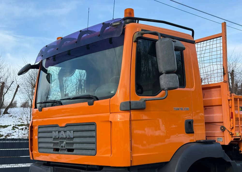 MAN * TGM 18-330 MAN 4x4 HDS Hiab 122 * Kiper Wywrotka * Bardzo Dobry Stan - شاحنة قلاب: صورة 4 MAN * TGM 18-330 MAN 4x4 HDS Hiab 122 * Kiper Wywrotka * Bardzo Dobry Stan - شاحنة قلاب: صورة 4