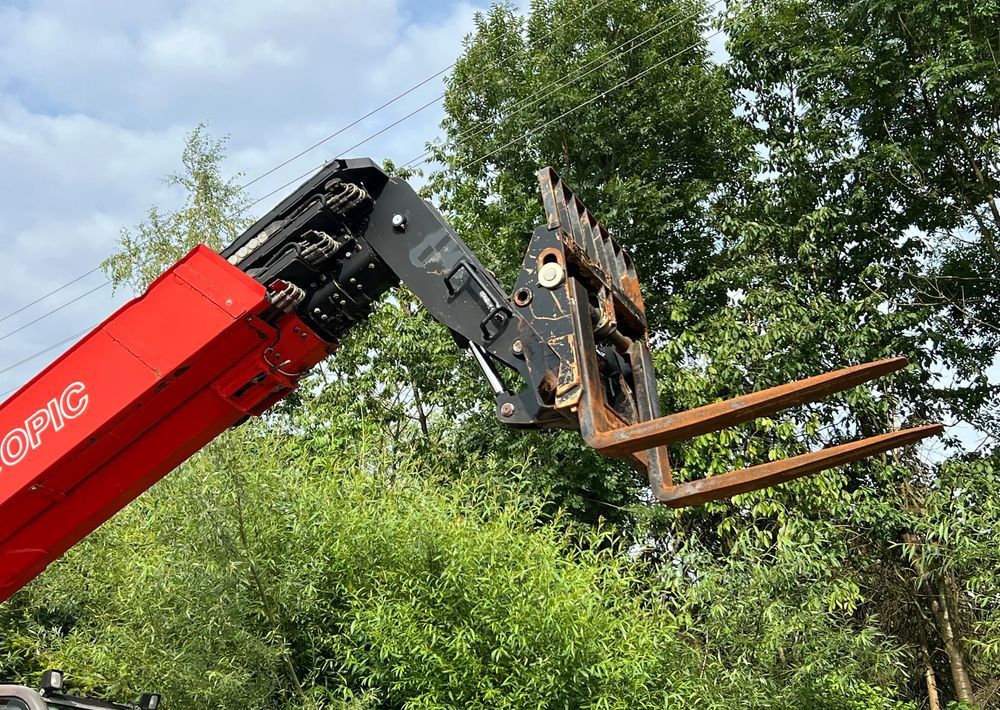 Manitou ŁADOWARKA TELESKOPOWA MANITOU MRT 2150 STAN IDEALNY - رافعة تلسكوبية: صورة 3 Manitou ŁADOWARKA TELESKOPOWA MANITOU MRT 2150 STAN IDEALNY - رافعة تلسكوبية: صورة 3
