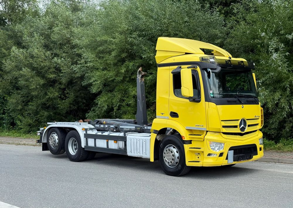 Mercedes-Benz * Hakowiec * Mercedes Antos 2543 * Sprowadzony * Stan Perfekcyjny - شاحنة ذات خطاف: صورة 2 Mercedes-Benz * Hakowiec * Mercedes Antos 2543 * Sprowadzony * Stan Perfekcyjny - شاحنة ذات خطاف: صورة 2