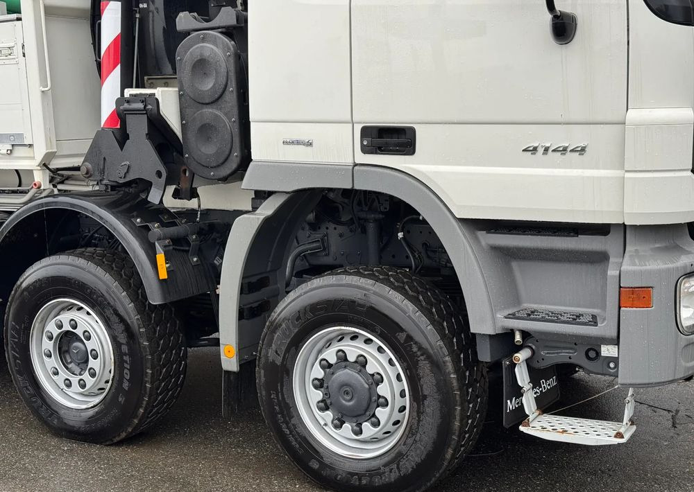 Mercedes-Benz * Mercedes 8x6 Actros 4144 * HDS Palfinger 150002 + FLY JIB PJ 170 * Dźwig * 40 TON * Wyciągarka * 35 Metrów * Kosz * - شاحنات مسطحة, شاحنة كرين: صورة 5 Mercedes-Benz * Mercedes 8x6 Actros 4144 * HDS Palfinger 150002 + FLY JIB PJ 170 * Dźwig * 40 TON * Wyciągarka * 35 Metrów * Kosz * - شاحنات مسطحة, شاحنة كرين: صورة 5