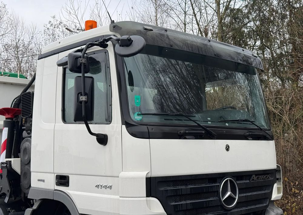 Mercedes-Benz * Mercedes 8x6 Actros 4144 * HDS Palfinger 150002 + FLY JIB PJ 170 * Dźwig * 40 TON * Wyciągarka * 35 Metrów * Kosz * - شاحنات مسطحة, شاحنة كرين: صورة 3 Mercedes-Benz * Mercedes 8x6 Actros 4144 * HDS Palfinger 150002 + FLY JIB PJ 170 * Dźwig * 40 TON * Wyciągarka * 35 Metrów * Kosz * - شاحنات مسطحة, شاحنة كرين: صورة 3