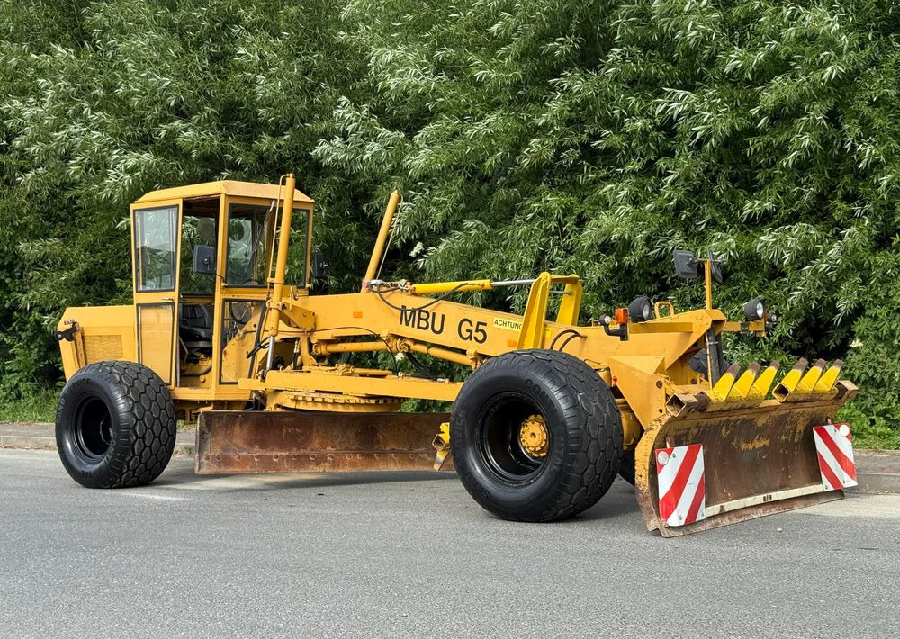 O&K * Równiarka * MBU G50 * Sprowadzona * 2 Osie * 4x4 * Maszyna Drogowa - مدحلة: صورة 2 O&K * Równiarka * MBU G50 * Sprowadzona * 2 Osie * 4x4 * Maszyna Drogowa - مدحلة: صورة 2