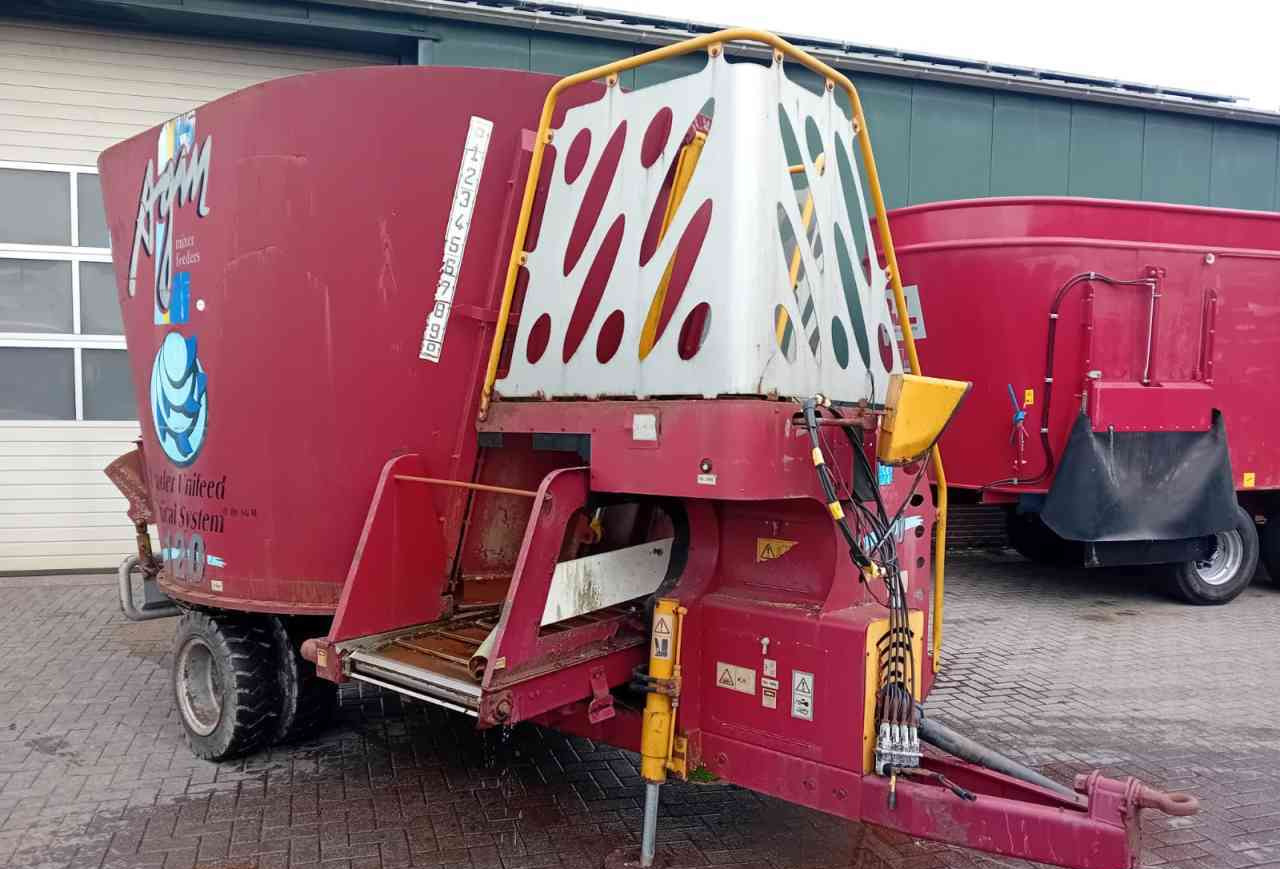 AGM W12 voermengwagen *Verkocht/sold* - عربة خلط الأعلاف: صورة 1 AGM W12 voermengwagen *Verkocht/sold* - عربة خلط الأعلاف: صورة 1