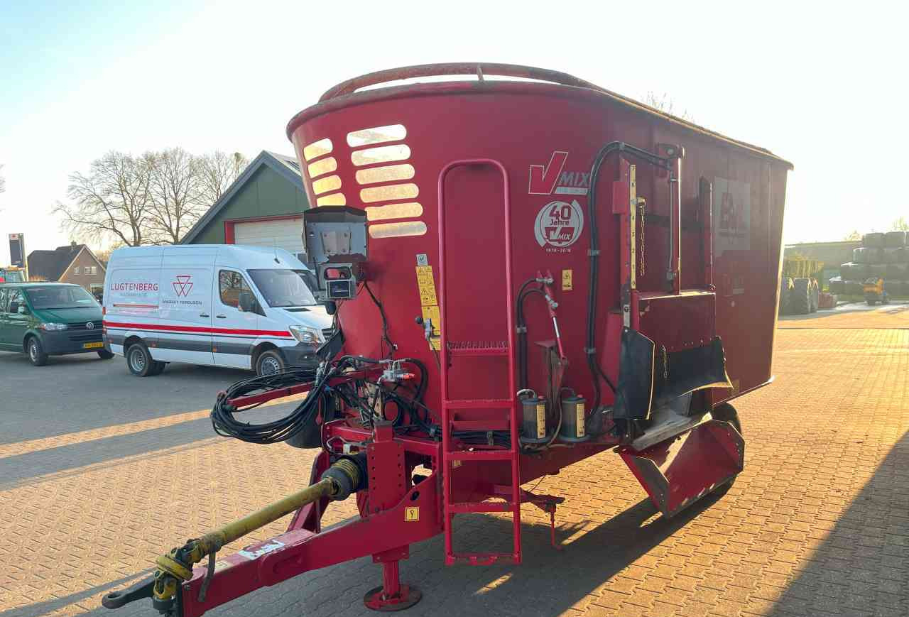 BVL V-Mix 20H-2S voermengwagen voermachines - عربة خلط الأعلاف: صورة 3 BVL V-Mix 20H-2S voermengwagen voermachines - عربة خلط الأعلاف: صورة 3