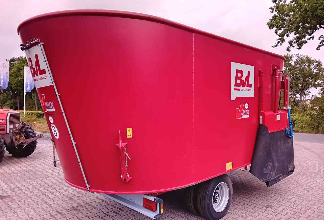 BVL V-Mix Plus 22-2S Voermengwagen Voermachines - عربة خلط الأعلاف: صورة 2 BVL V-Mix Plus 22-2S Voermengwagen Voermachines - عربة خلط الأعلاف: صورة 2