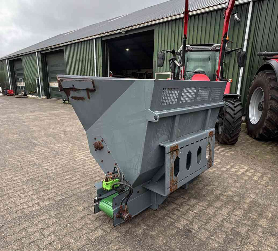 Ceres BS2000 Zaagselstrooier instrooibak diversen - معدات الثروة الحيوانية: صورة 4 Ceres BS2000 Zaagselstrooier instrooibak diversen - معدات الثروة الحيوانية: صورة 4