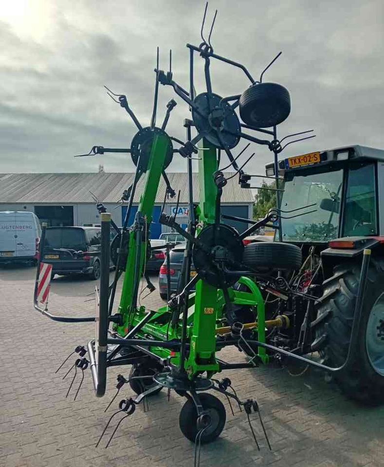 Deutz-Fahr Condimaster 6821 schudder weidebouwmachines - آلة تيبيس العشب/ آلة جمع العشب: صورة 2 Deutz-Fahr Condimaster 6821 schudder weidebouwmachines - آلة تيبيس العشب/ آلة جمع العشب: صورة 2