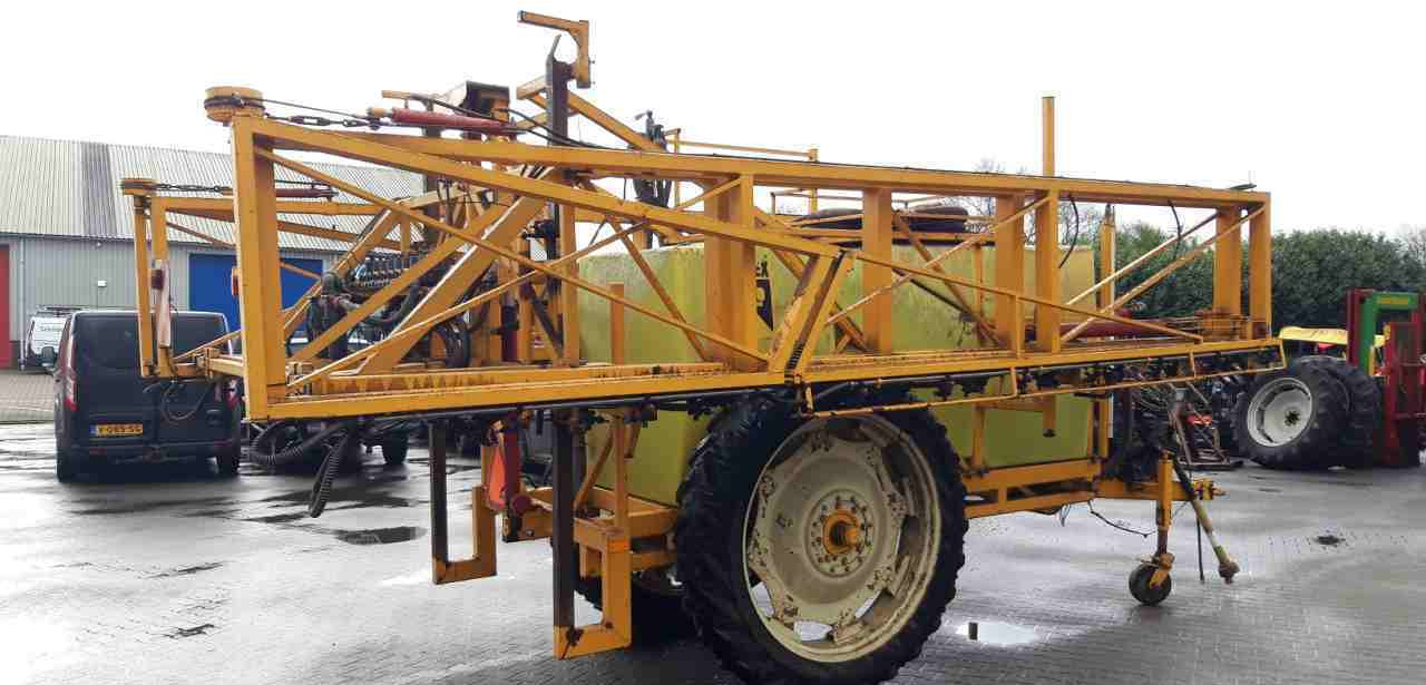 Dubex Vector 33 m. 3200 l. veldspuiten - بخاخ مقطورة: صورة 3 Dubex Vector 33 m. 3200 l. veldspuiten - بخاخ مقطورة: صورة 3