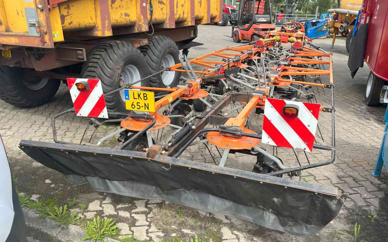 Fella TH 1800 Hydro getrokken schudder, weidebouwmachines - آلة تيبيس العشب/ آلة جمع العشب: صورة 3 Fella TH 1800 Hydro getrokken schudder, weidebouwmachines - آلة تيبيس العشب/ آلة جمع العشب: صورة 3