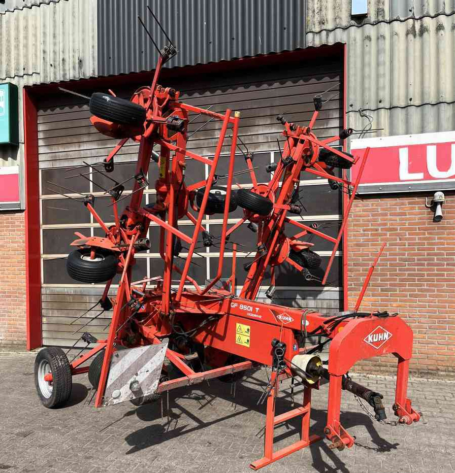 Kuhn GF 8501T Tedder Schudder Kreiselheuer weidebouwmachines - آلة تيبيس العشب/ آلة جمع العشب: صورة 2 Kuhn GF 8501T Tedder Schudder Kreiselheuer weidebouwmachines - آلة تيبيس العشب/ آلة جمع العشب: صورة 2