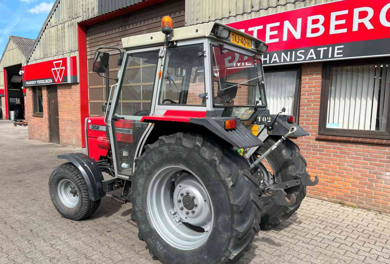Massey Ferguson 352 Turbo Tractoren. - جرار: صورة 4 Massey Ferguson 352 Turbo Tractoren. - جرار: صورة 4