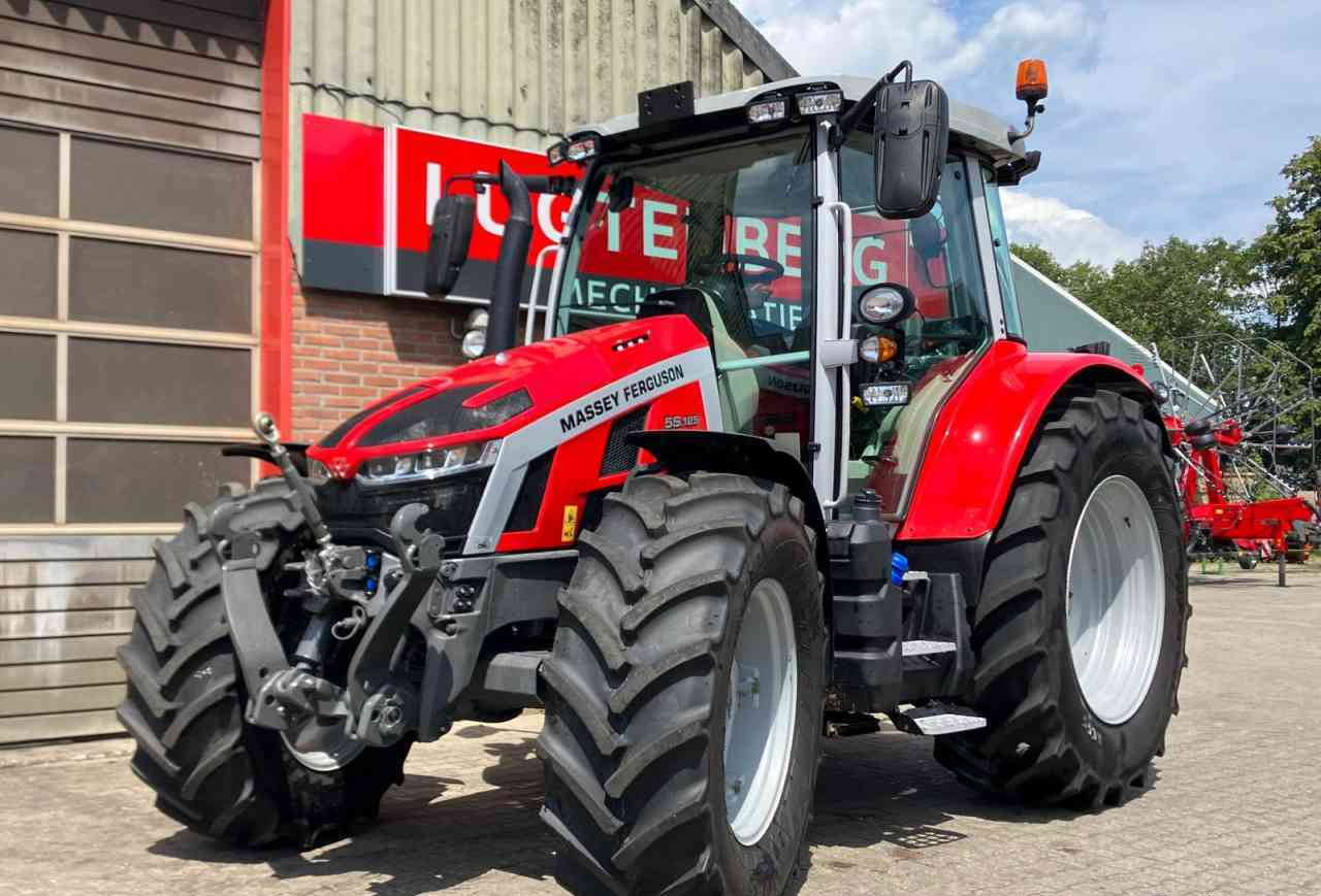 Massey Ferguson 5S.125 Dyna-4 Essential tractoren. - جرار: صورة 1 Massey Ferguson 5S.125 Dyna-4 Essential tractoren. - جرار: صورة 1