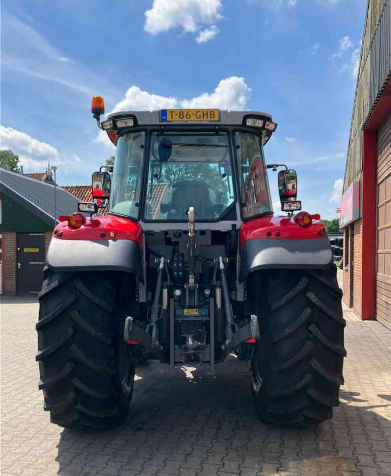 Massey Ferguson 5S.125 Dyna-4 Essential tractoren. - جرار: صورة 5 Massey Ferguson 5S.125 Dyna-4 Essential tractoren. - جرار: صورة 5