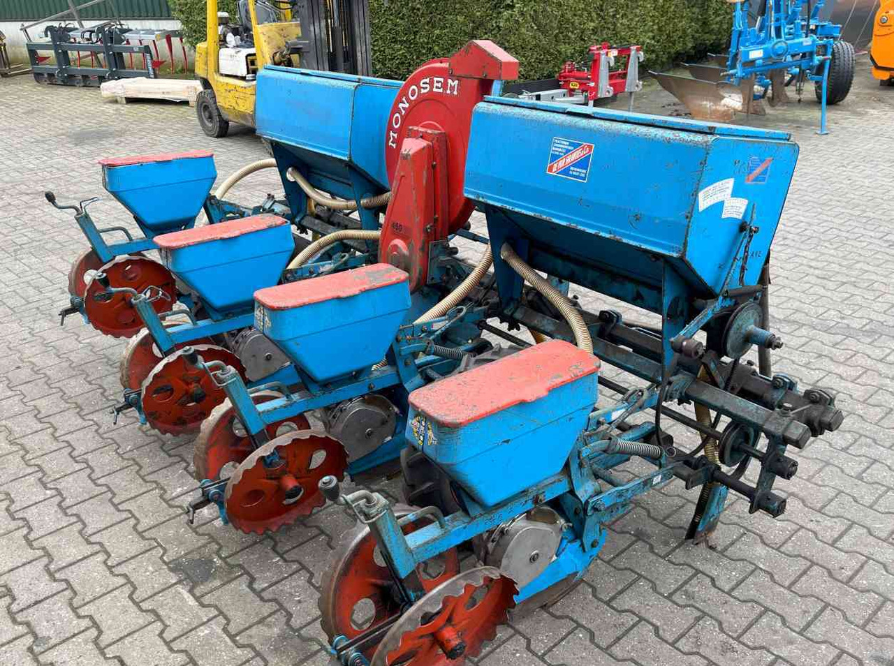 Monosem Maiszaaimachine, zaaimachines - آلة نثر البذور الدقيقة: صورة 4 Monosem Maiszaaimachine, zaaimachines - آلة نثر البذور الدقيقة: صورة 4