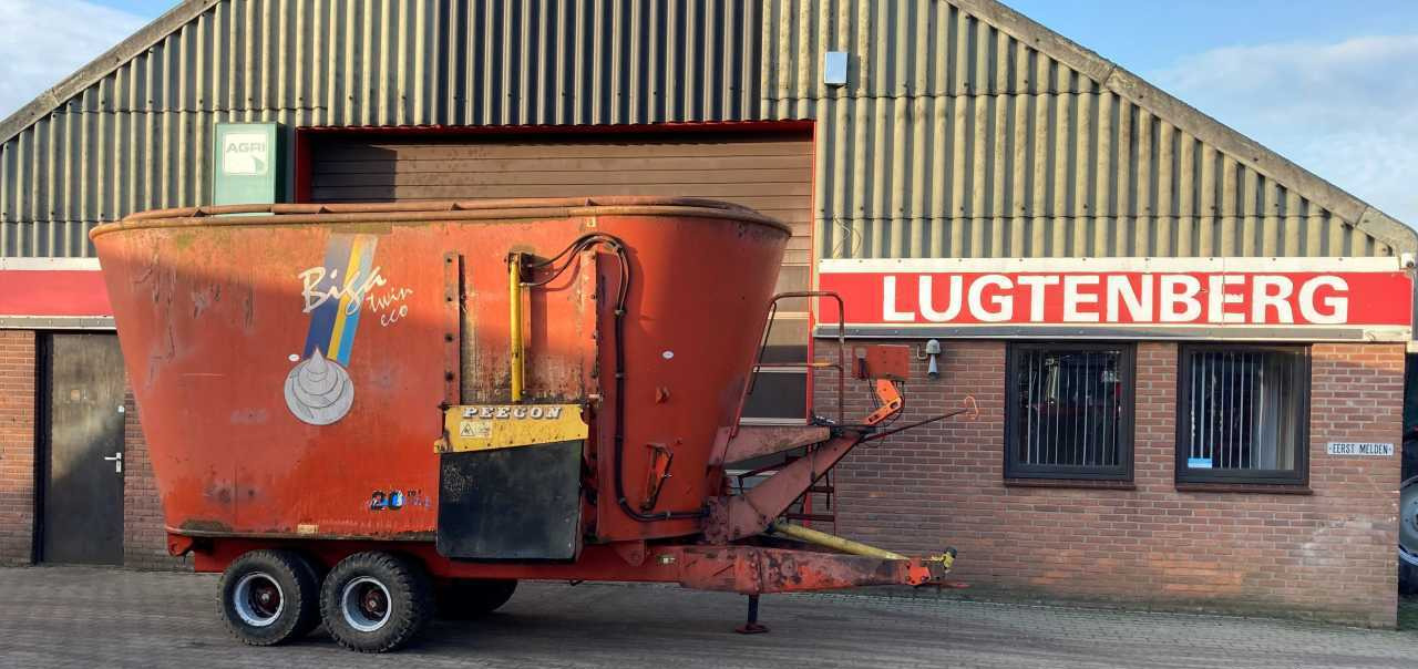 Peecon VME 200 Voermengwagen Voermachines - عربة خلط الأعلاف: صورة 1 Peecon VME 200 Voermengwagen Voermachines - عربة خلط الأعلاف: صورة 1