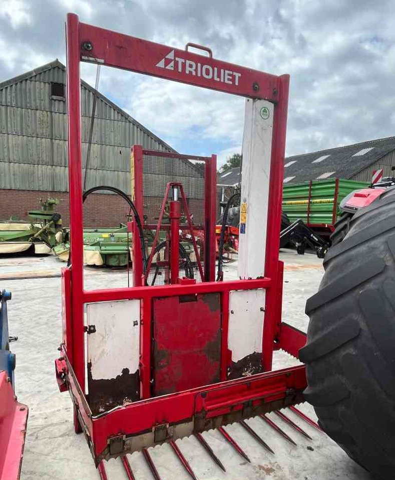 Trioliet TU195 Kuilvoersnijder kuilsnijder voermachines - معدات السيلاج: صورة 1 Trioliet TU195 Kuilvoersnijder kuilsnijder voermachines - معدات السيلاج: صورة 1