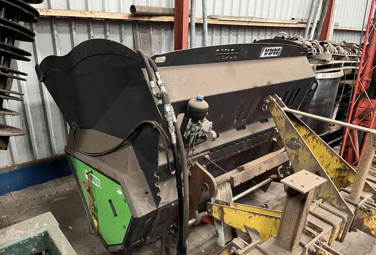 VDW Bietensnijder, vergruizer, snipperraar, voermachines - معدات ما بعد الحصاد: صورة 1 VDW Bietensnijder, vergruizer, snipperraar, voermachines - معدات ما بعد الحصاد: صورة 1