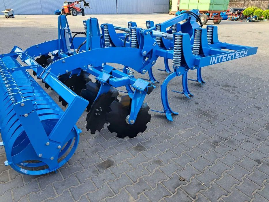 Agregat bezorkowy INTER-TECH 3.0m wał daszkowy 600 OD RĘKI - المحراث: صورة 2 Agregat bezorkowy INTER-TECH 3.0m wał daszkowy 600 OD RĘKI - المحراث: صورة 2