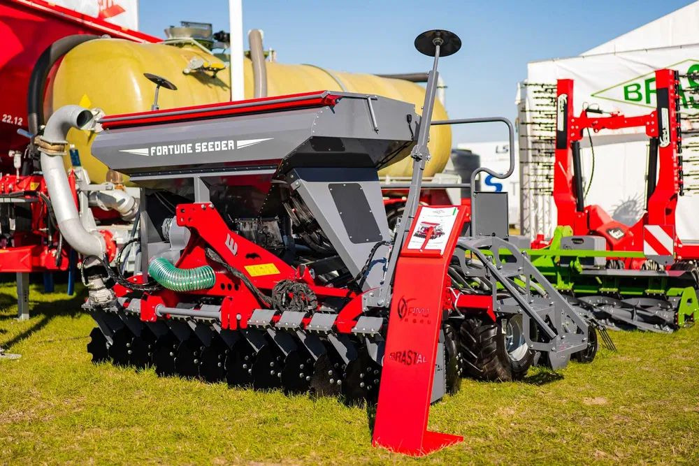 Siewnik pneumatyczny FORTUNE SEEDER 3m AMJ AGRO , BRASTAL - آلة البذر: صورة 2 Siewnik pneumatyczny FORTUNE SEEDER 3m AMJ AGRO , BRASTAL - آلة البذر: صورة 2