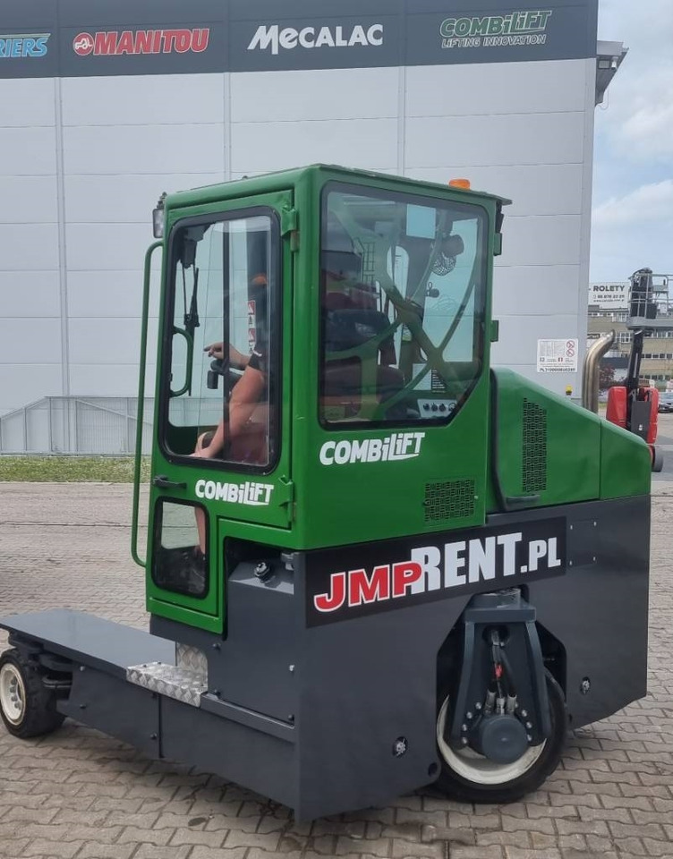 Combilift C 4000 MK4 DIESEL - شاحنة مناولة بأربعة اتجاهات: صورة 3 Combilift C 4000 MK4 DIESEL - شاحنة مناولة بأربعة اتجاهات: صورة 3