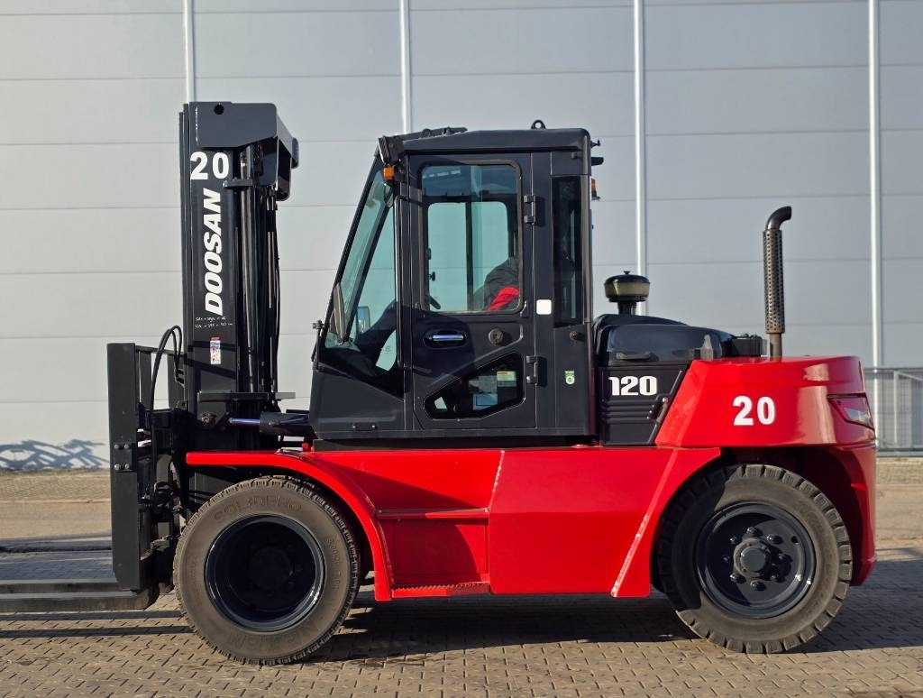 Doosan D90/120 S-7 - رافعة شوكية ديزل: صورة 2 Doosan D90/120 S-7 - رافعة شوكية ديزل: صورة 2